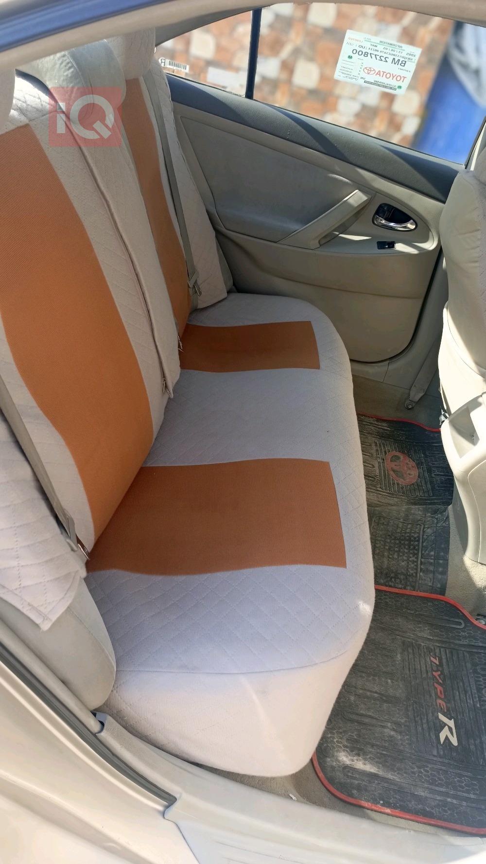 تۆیۆتا کامری